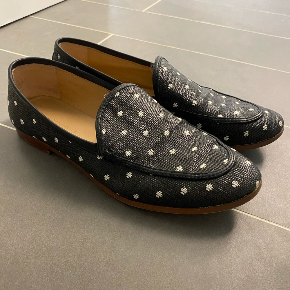(Banana Republic) flats